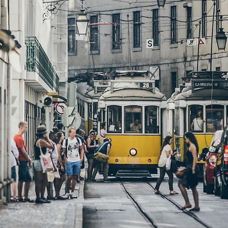 Appartamento Alfama Chic Penabuquel Lisbona Esterno foto