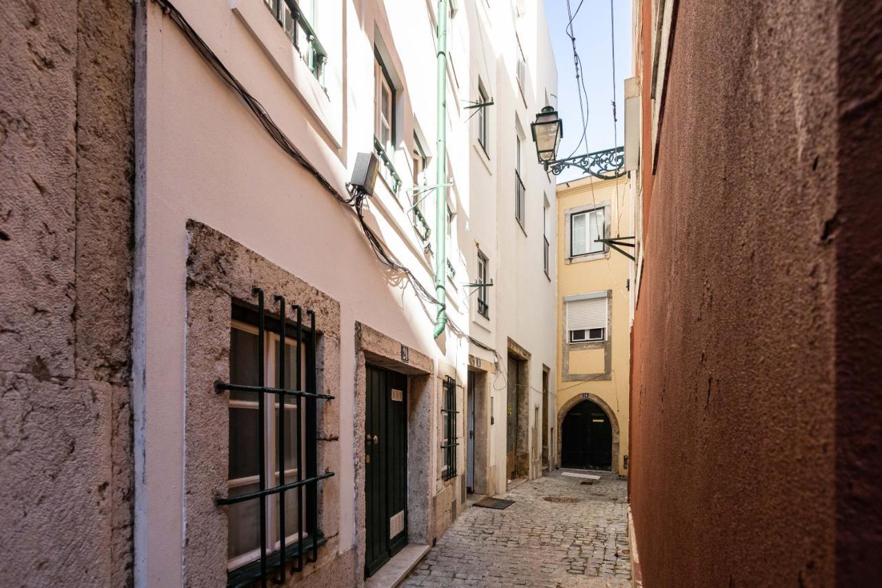 Appartamento Alfama Chic Penabuquel Lisbona Esterno foto